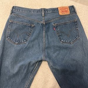 Vintage medium wash levi jeans